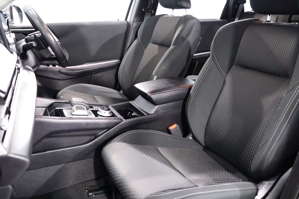 2023 Mitsubishi Outlander ES ZM