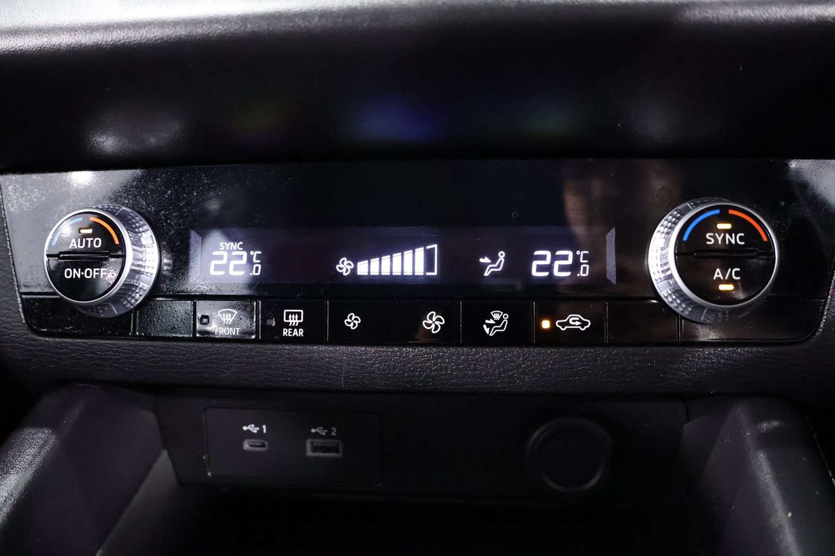 2023 Mitsubishi Outlander ES ZM
