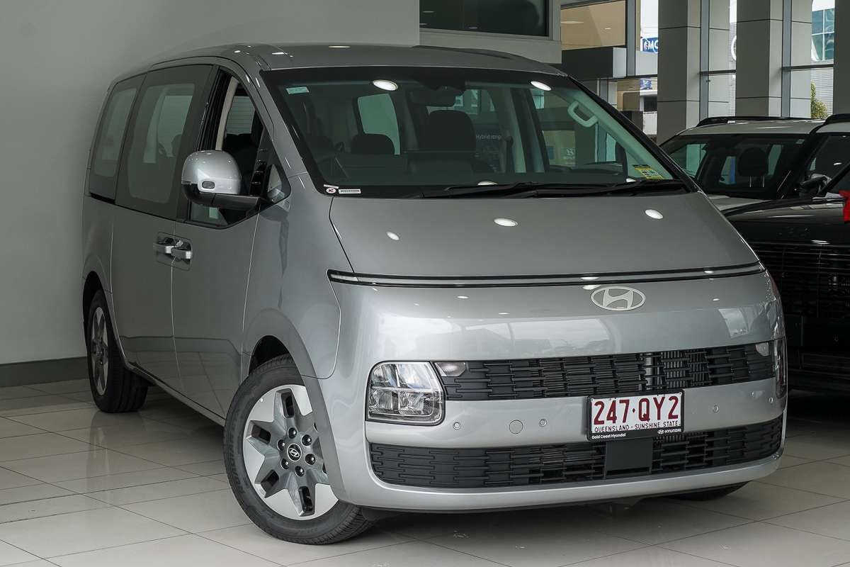 2026 Hyundai STARIA US4.V4