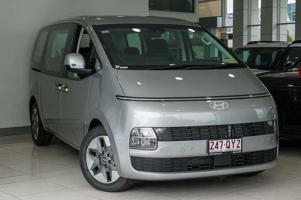 2026 Hyundai STARIA US4.V4
