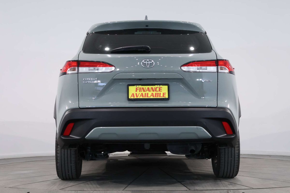 2024 Toyota Corolla Cross GX MXGH10R