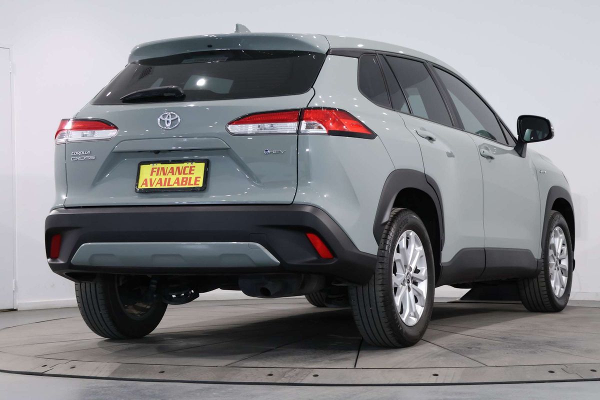 2024 Toyota Corolla Cross GX MXGH10R