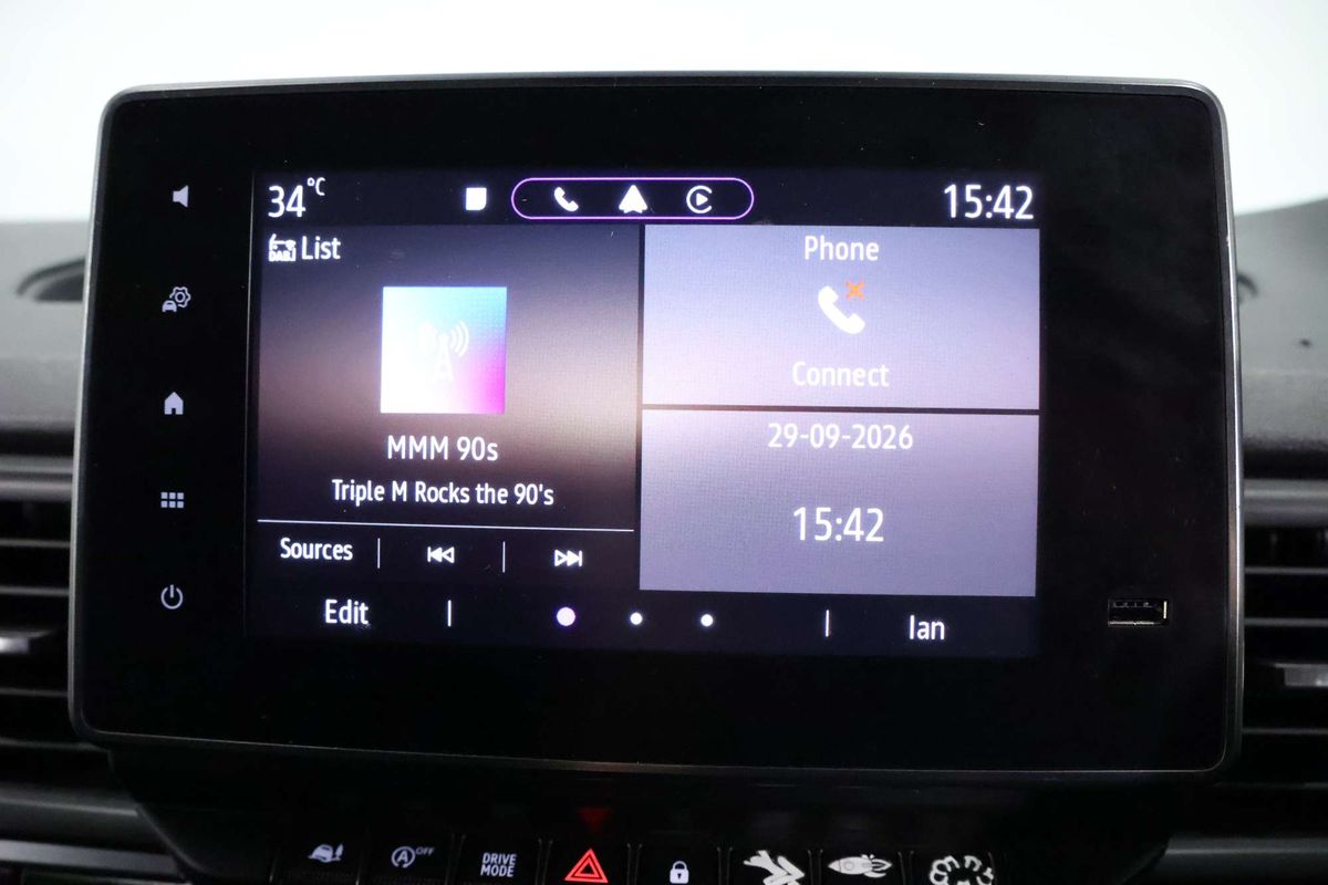 2023 Renault Trafic Premium X82 SWB Low Roof