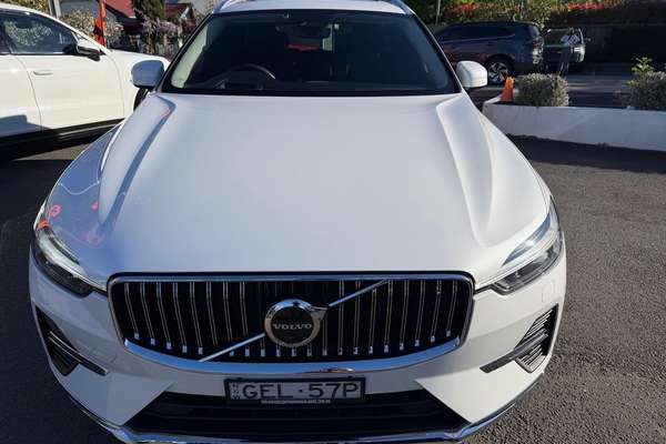 2022 Volvo XC60 B5 Inscription