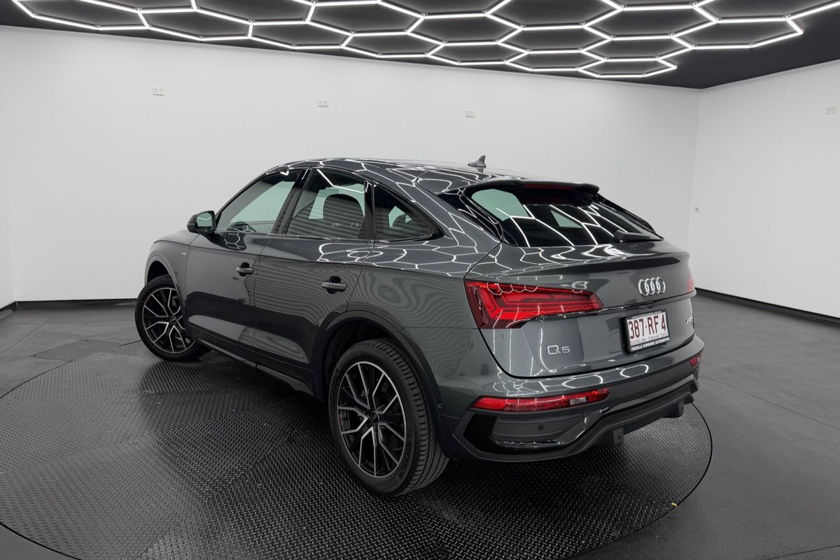 2022 Audi Q5 45 TFSI S line FY
