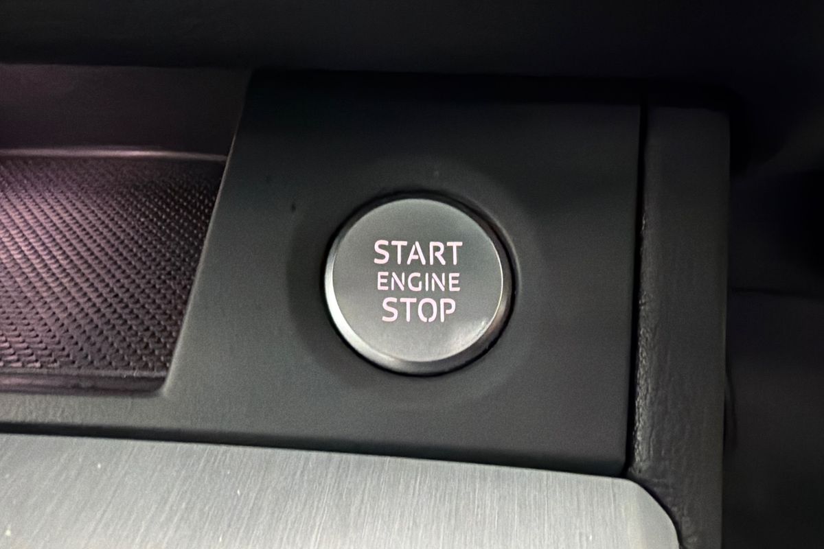 2022 Audi Q5 45 TFSI S line FY