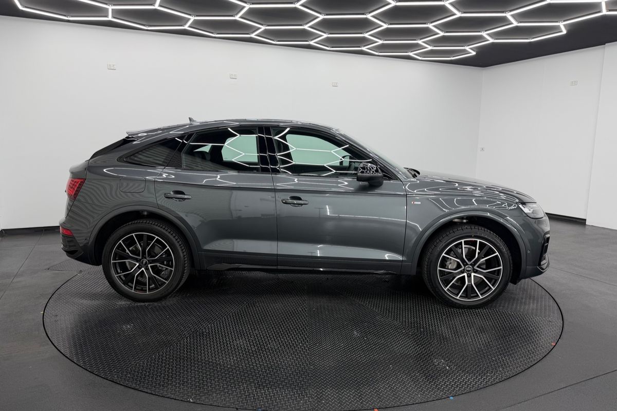 2022 Audi Q5 45 TFSI S line FY