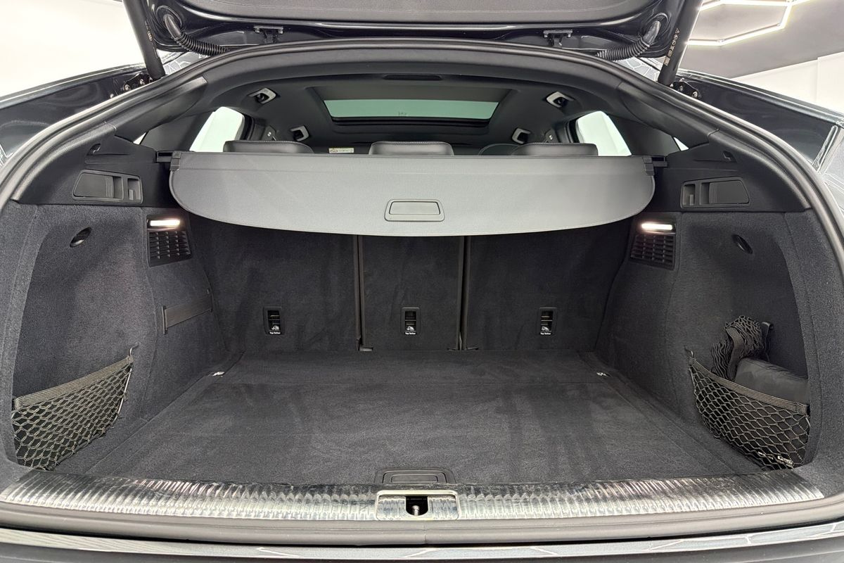 2022 Audi Q5 45 TFSI S line FY