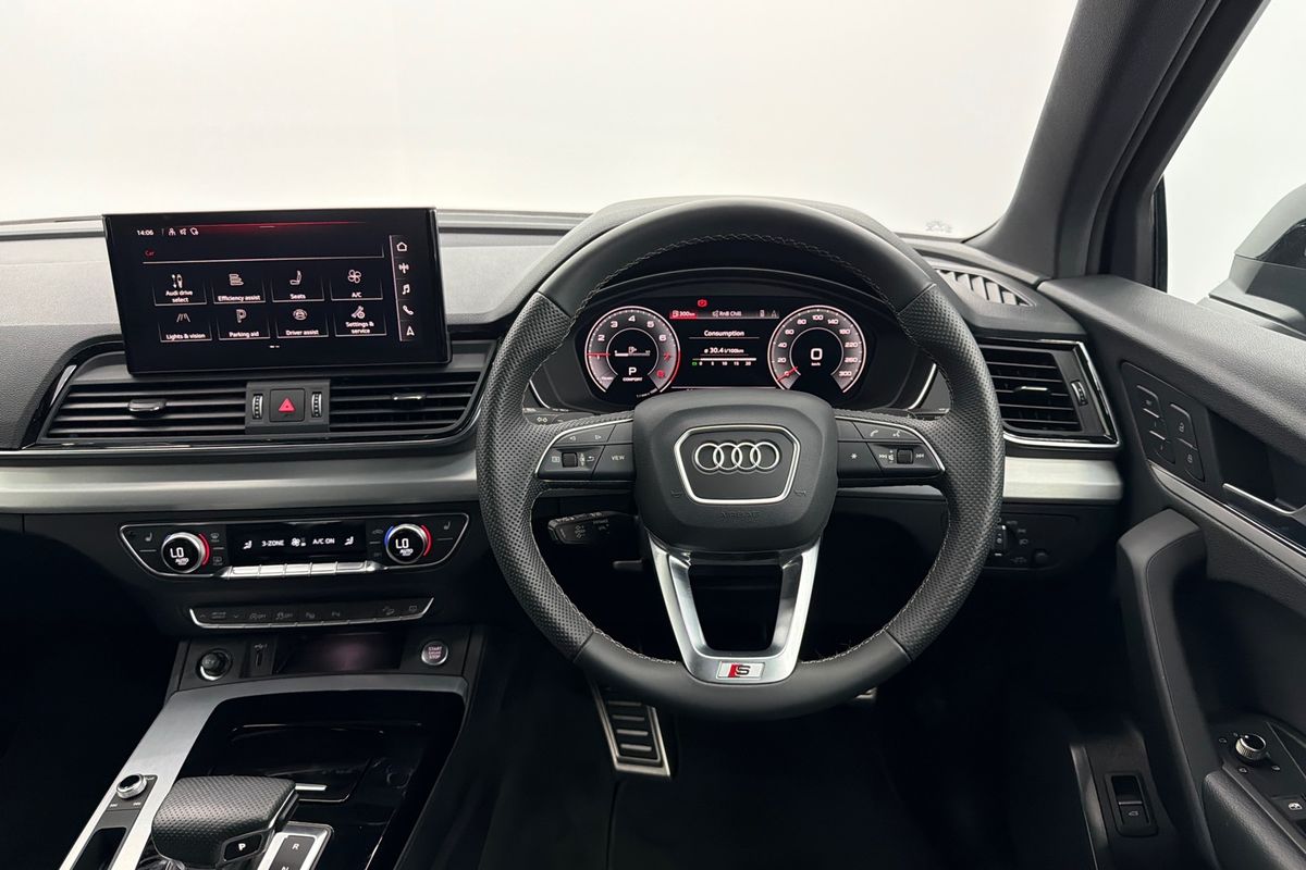2022 Audi Q5 45 TFSI S line FY