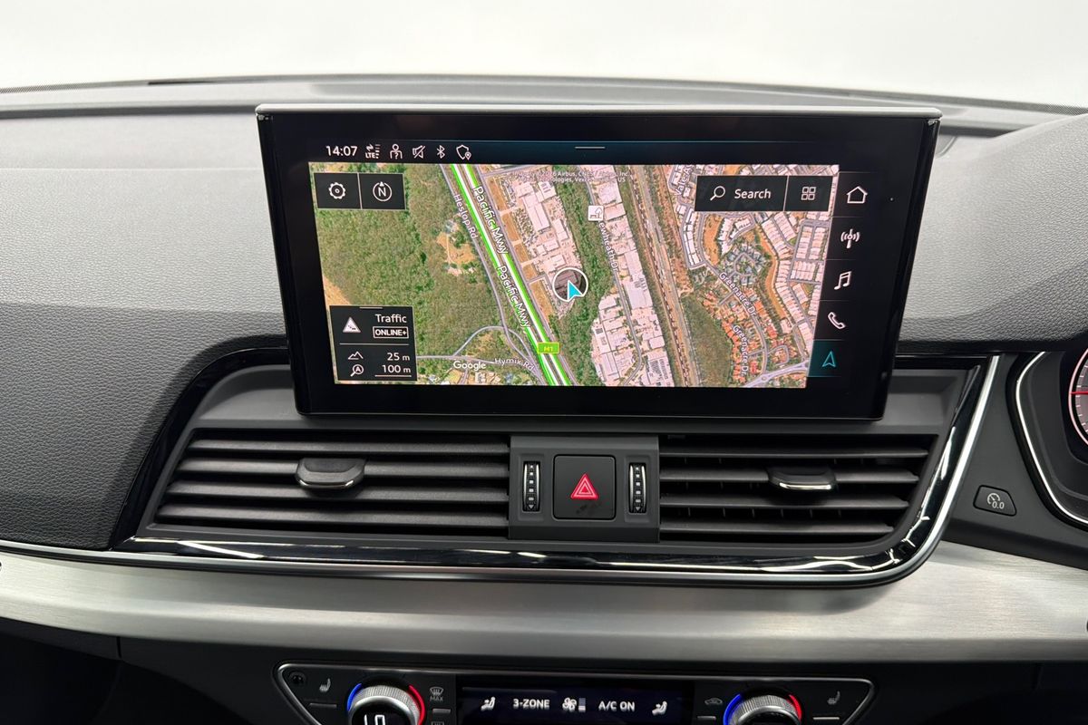 2022 Audi Q5 45 TFSI S line FY
