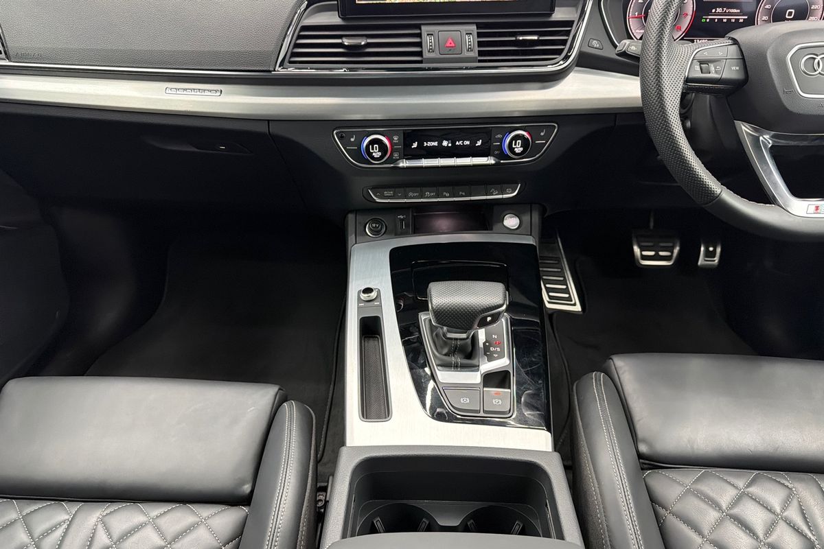 2022 Audi Q5 45 TFSI S line FY