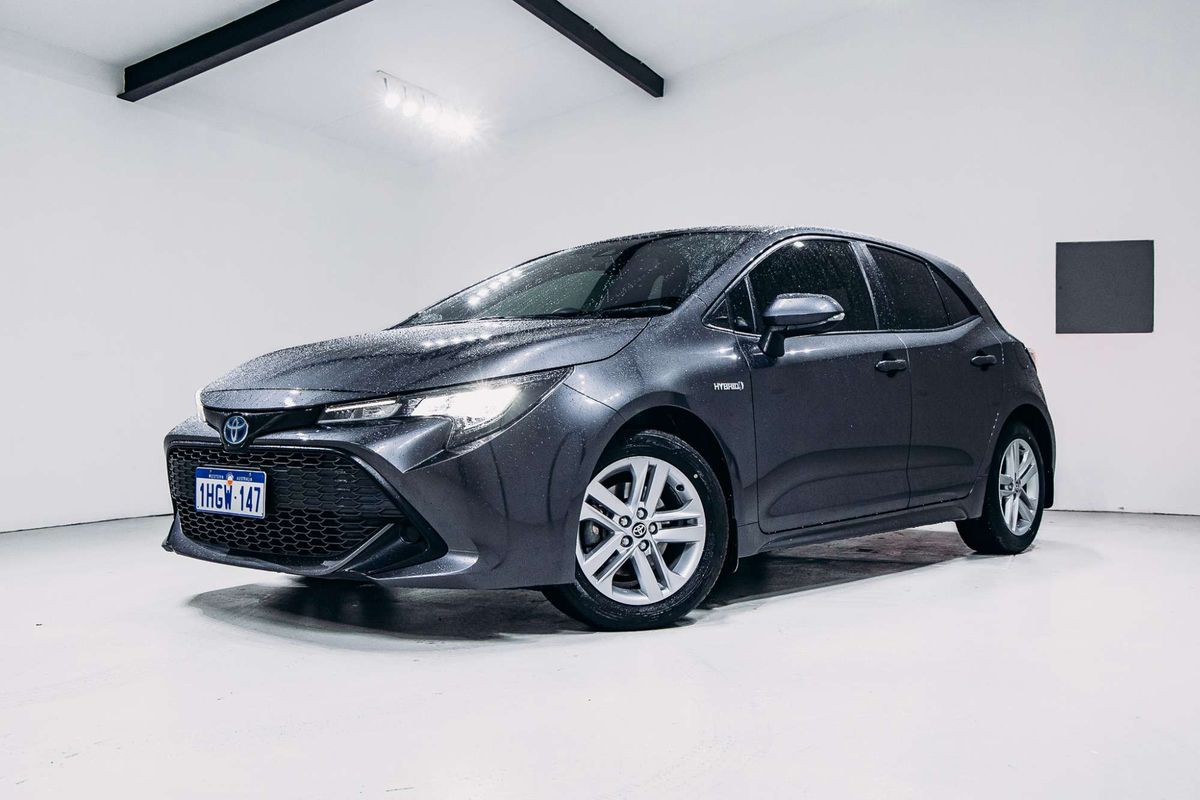 2021 Toyota Corolla ASCENT SPORT HYBRID ZWE211R