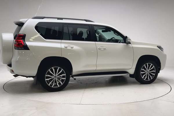 2023 Toyota Landcruiser Prado Kakadu GDJ150R thumb-2