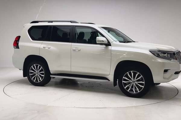 2023 Toyota Landcruiser Prado Kakadu GDJ150R thumb-3