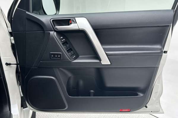 2023 Toyota Landcruiser Prado Kakadu GDJ150R thumb-18