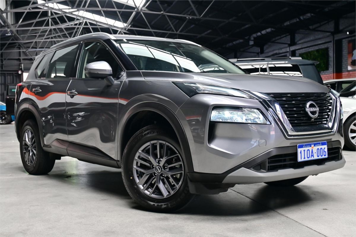 2025 Nissan X-TRAIL ST T33