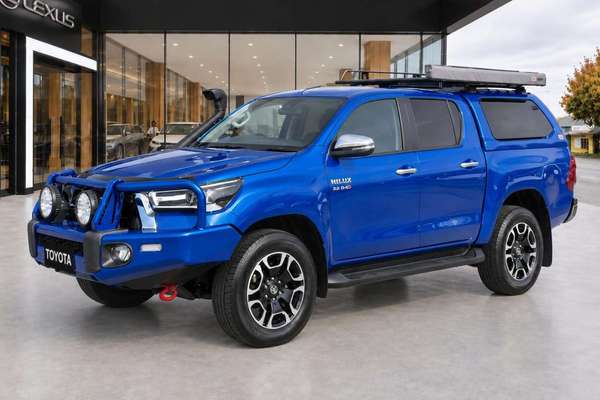 2020 Toyota Hilux SR5 (4x4) GUN126R FACELIFT 4X4