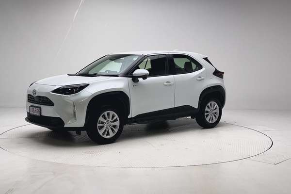 2025 Toyota Yaris Cross GX MXPJ10R thumb-5