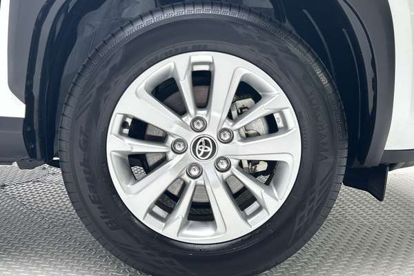 2025 Toyota Yaris Cross GX MXPJ10R thumb-9