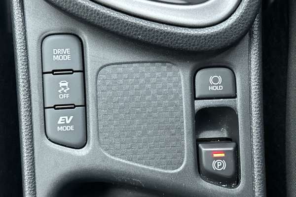 2025 Toyota Yaris Cross GX MXPJ10R thumb-17