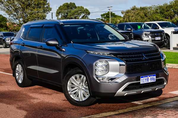 2023 Mitsubishi Outlander LS ZM