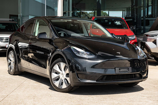 2023 Tesla Model Y Rear-Wheel Drive