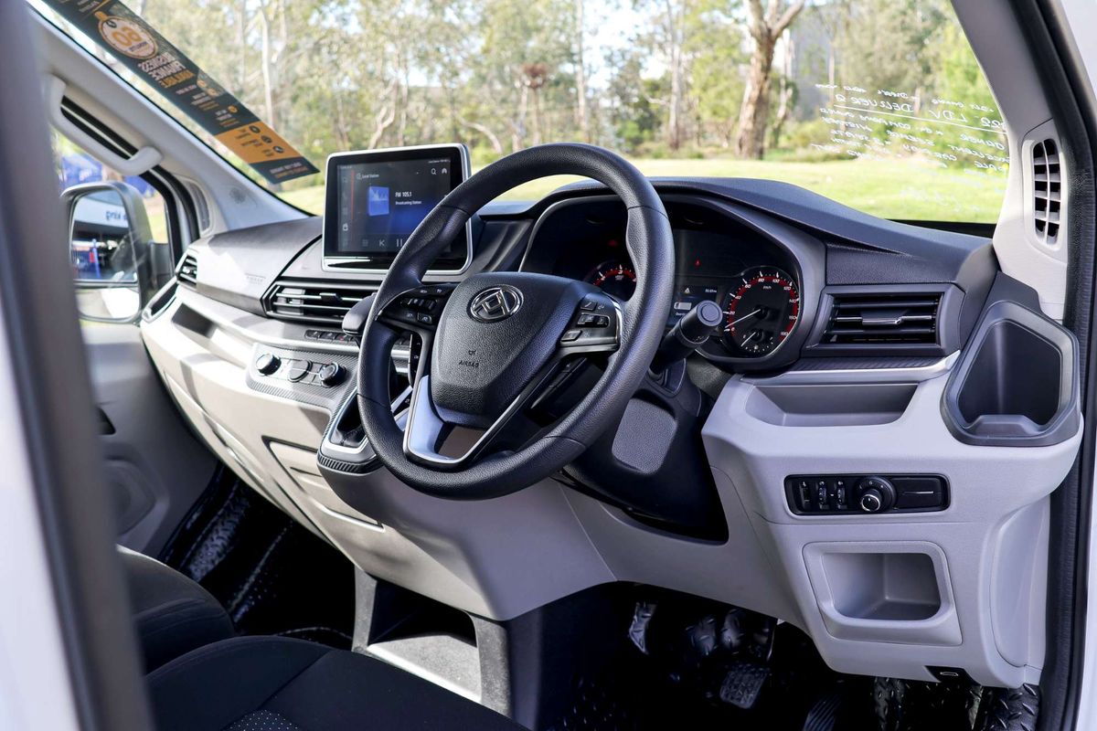 2022 LDV Deliver 9 MWB Mid Roof MWB Mid Roof image 21