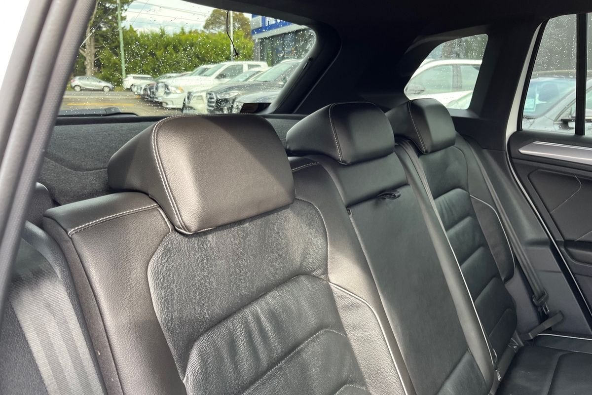 2018 Volkswagen Tiguan Wolfsburg Edition 5N