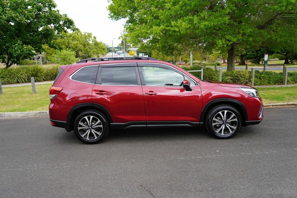 2018 Subaru Forester 2.5i Premium S5