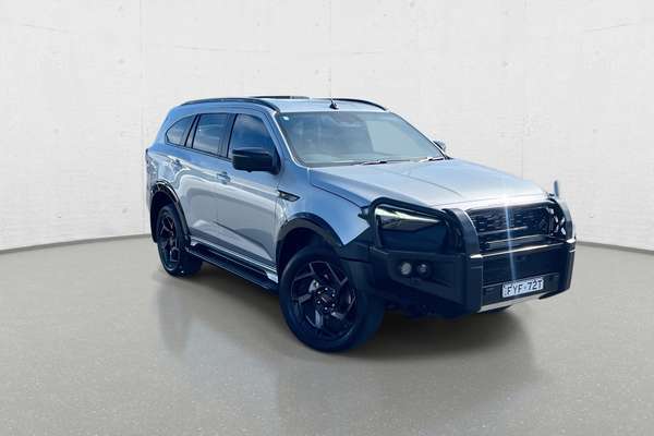 2025 Isuzu MU-X X-TERRAIN