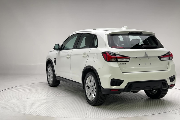 2021 Mitsubishi ASX ES XD thumb-8