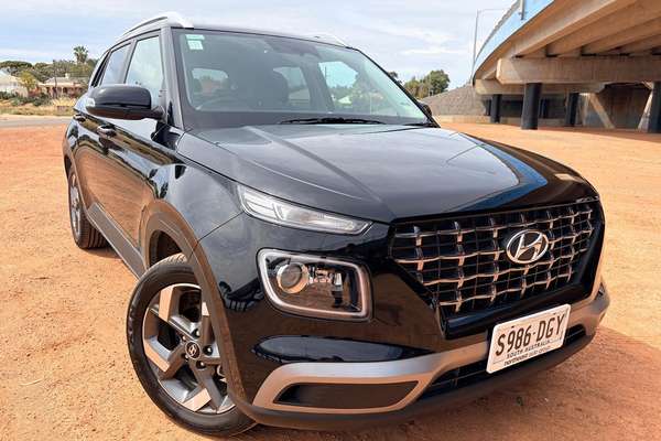 2024 Hyundai Venue Elite QX.V5