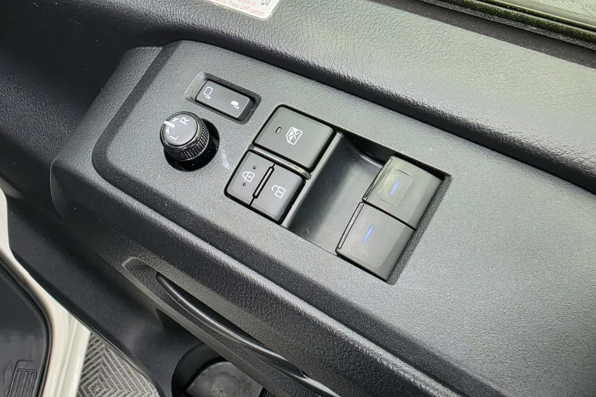 2024 Toyota Hiace GDH300R LWB