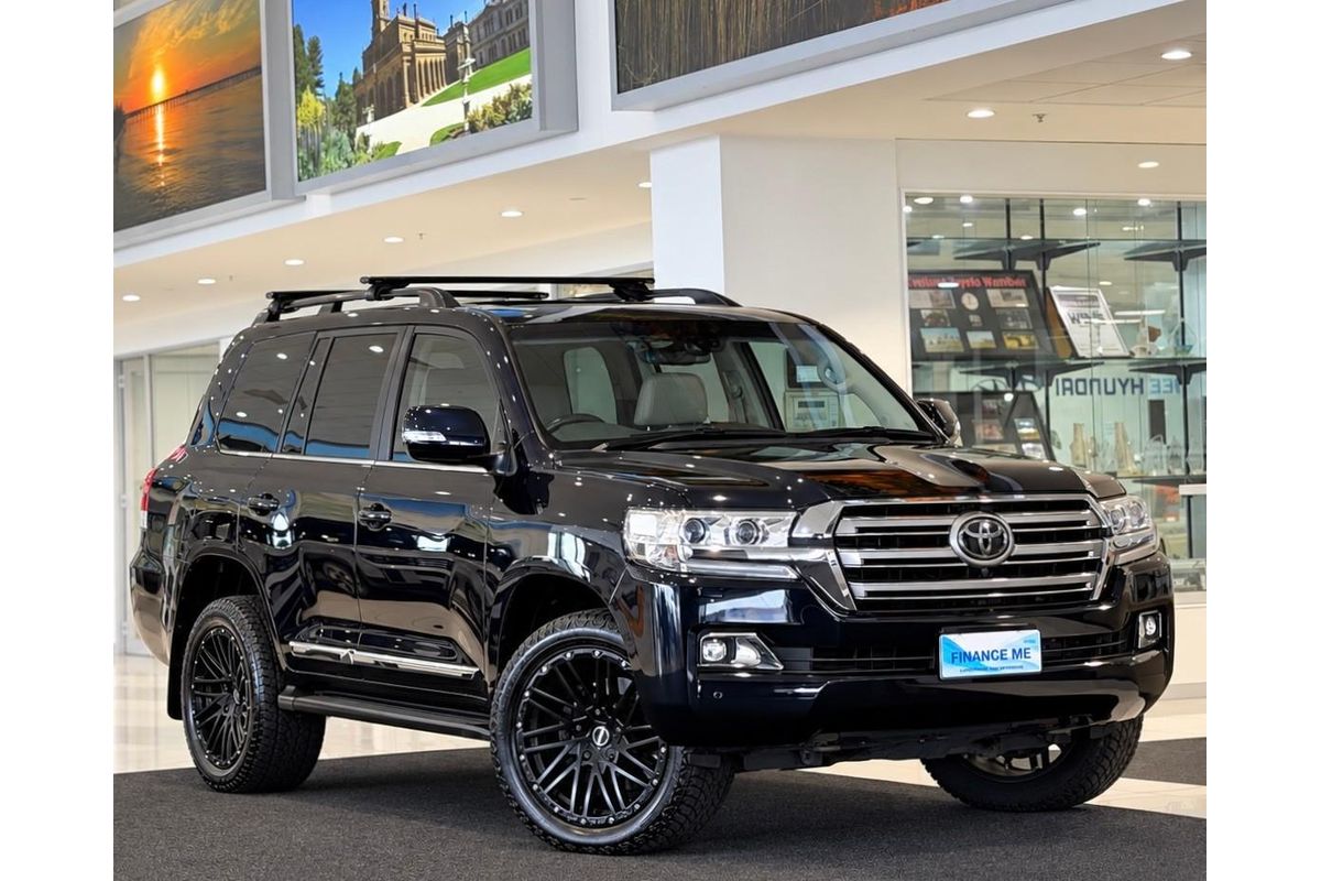2018 Toyota Landcruiser Sahara VDJ200R