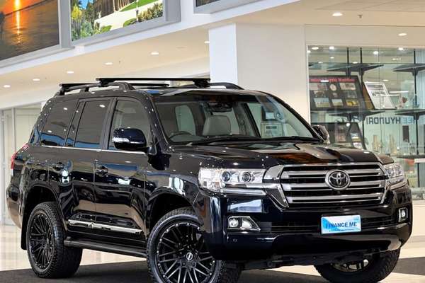 2018 Toyota Landcruiser Sahara VDJ200R
