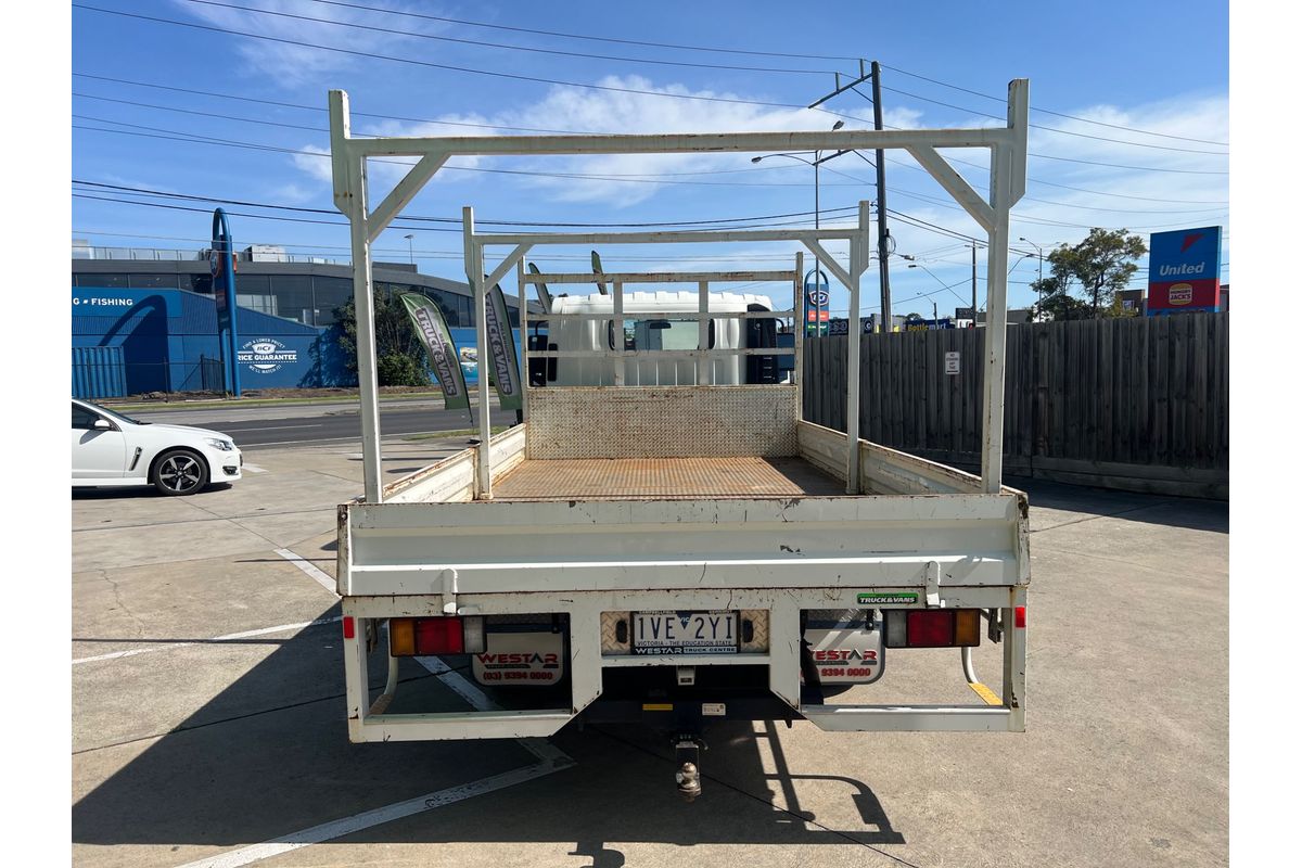 2022 Isuzu N Series NNR 45-150 MWB image 8