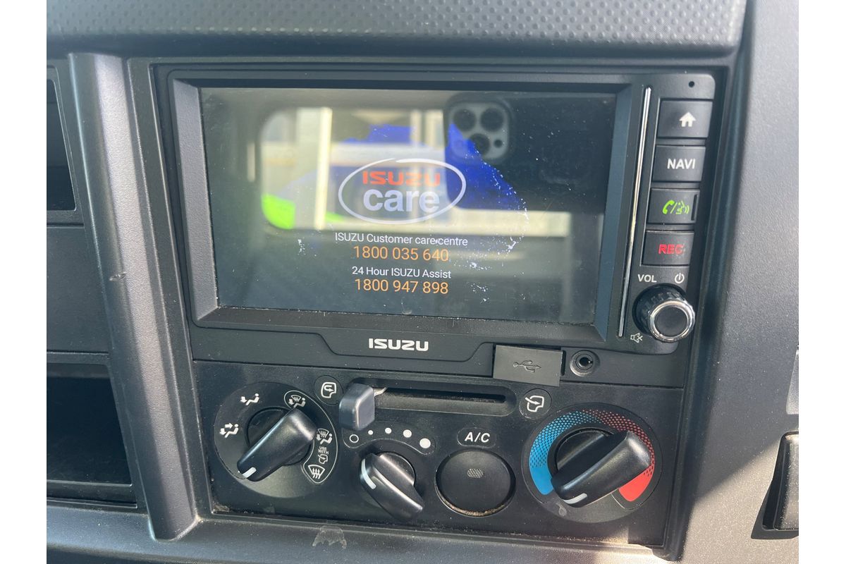 2022 Isuzu N Series NNR 45-150 MWB image 11