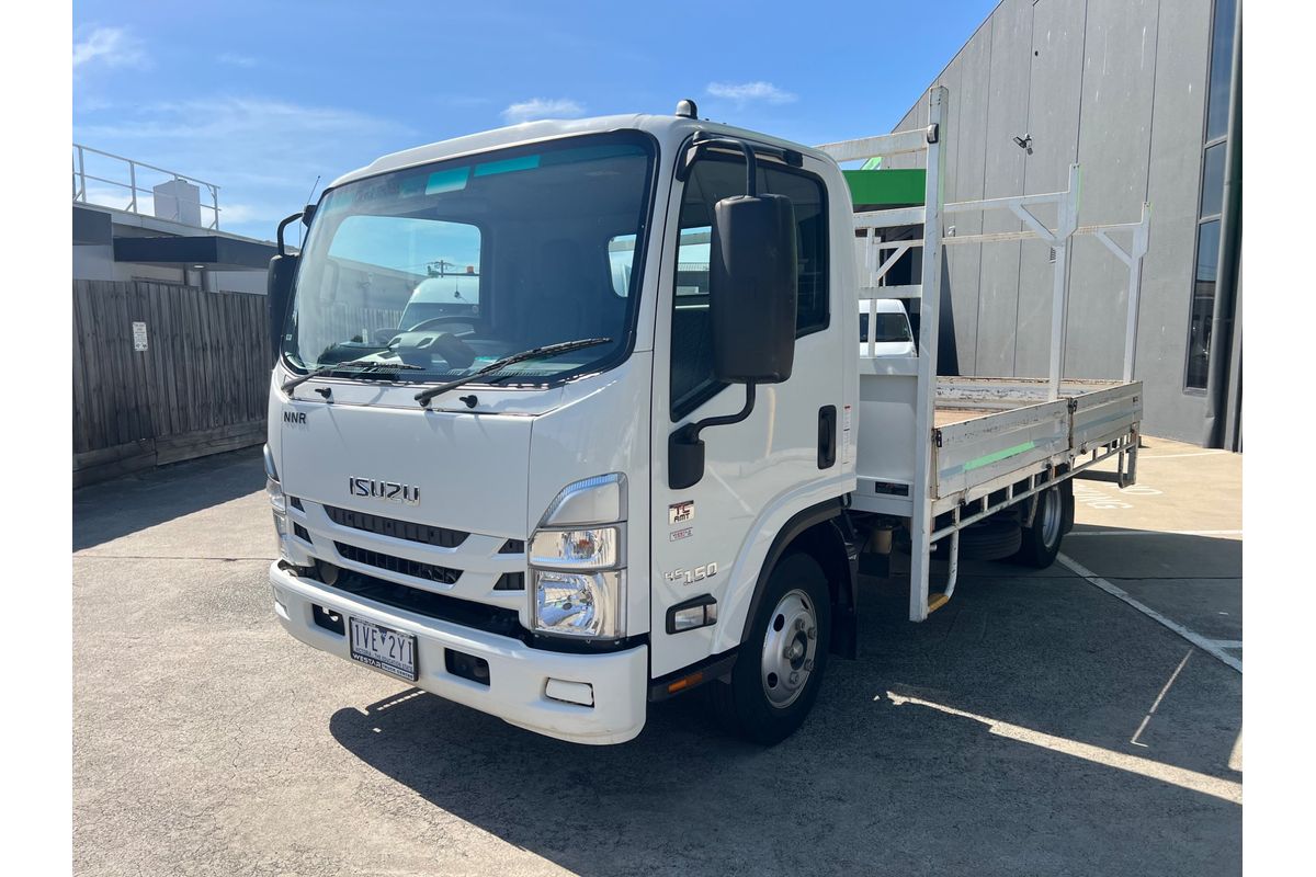 2022 Isuzu N Series NNR 45-150 MWB image 19