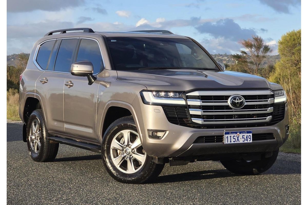 2022 Toyota Landcruiser VX FJA300R