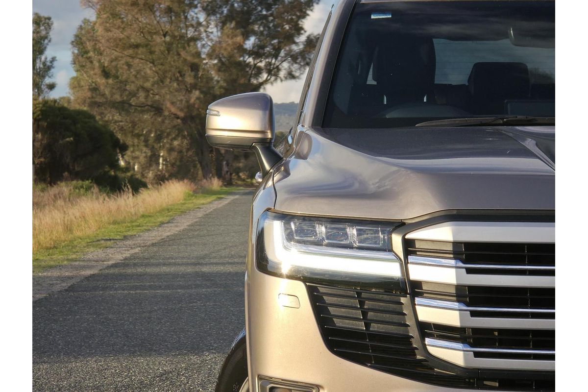2022 Toyota Landcruiser VX FJA300R