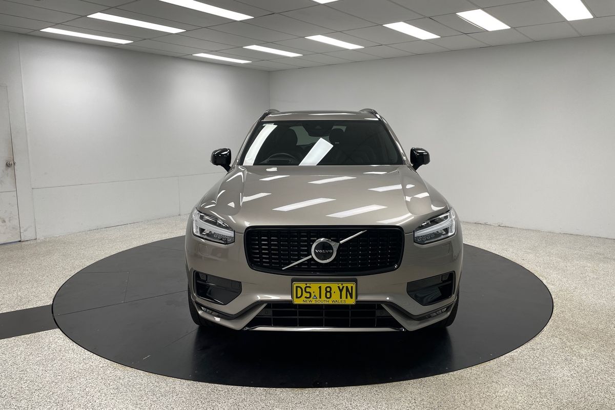 2022 Volvo XC90