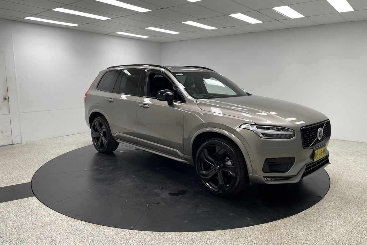2022 Volvo XC90