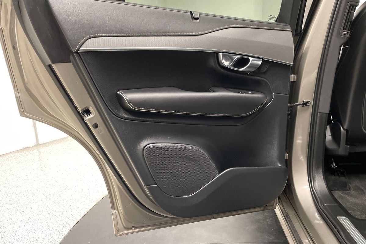 2022 Volvo XC90