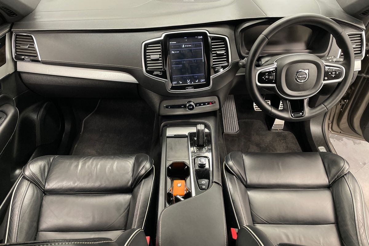 2022 Volvo XC90