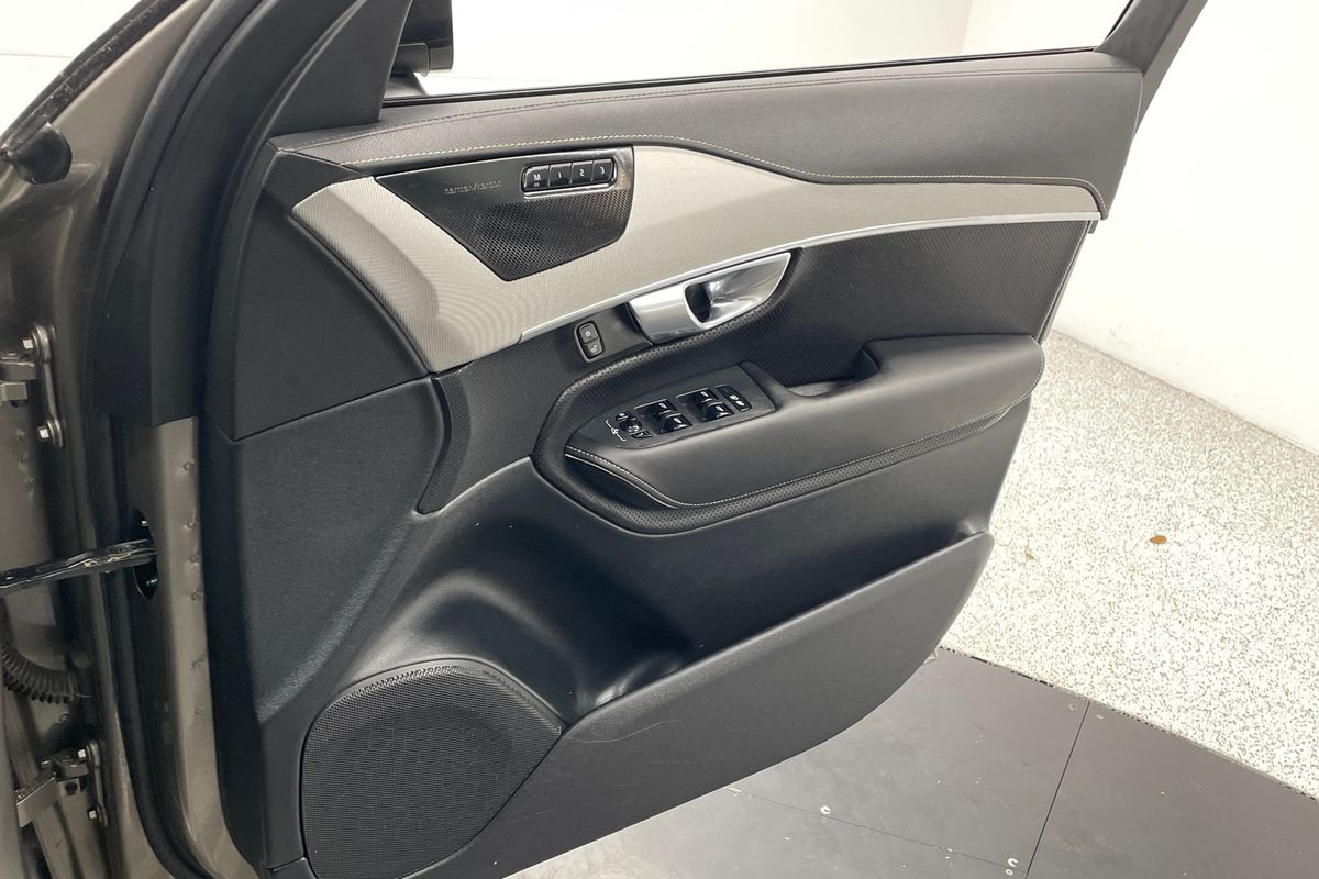 2022 Volvo XC90