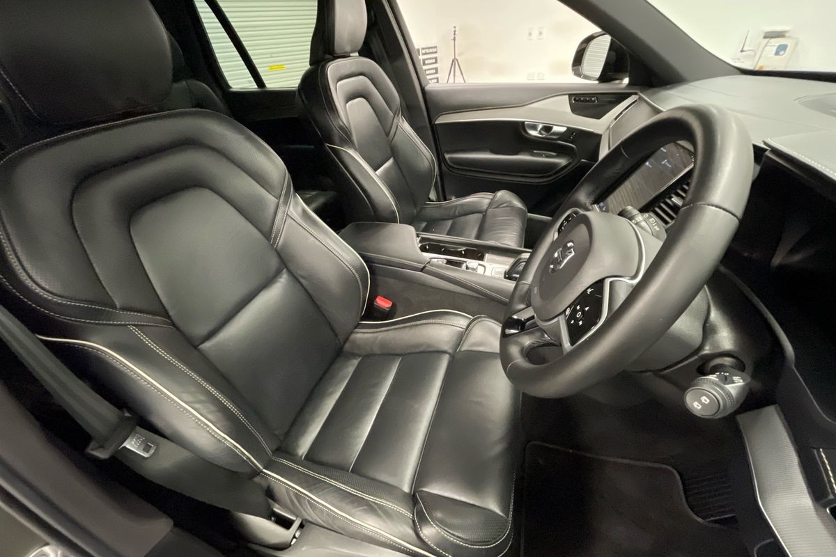 2022 Volvo XC90