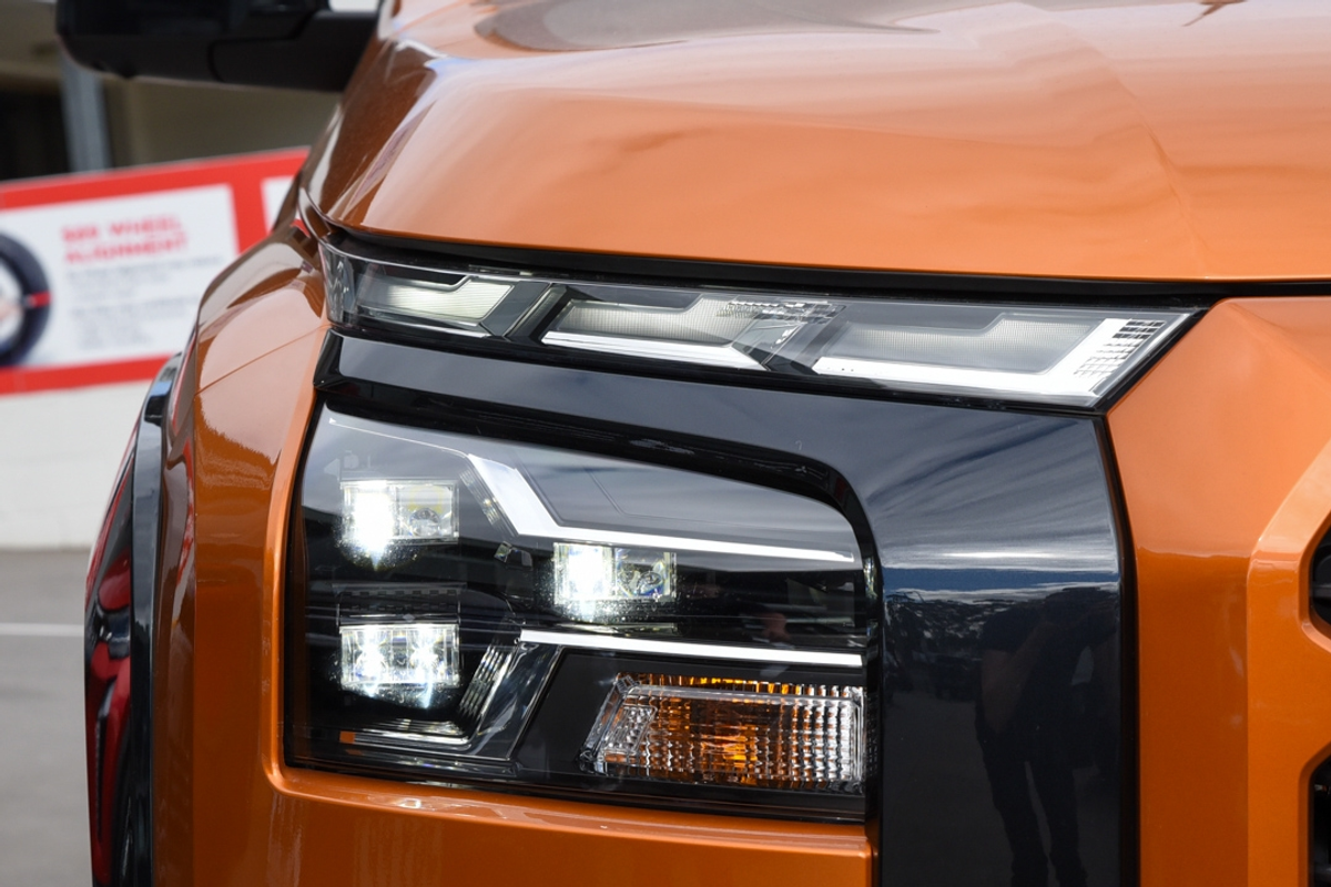 2025 Mitsubishi Triton GSR MV 4X4