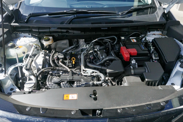 2025 Mitsubishi Outlander LS ZM thumb-7