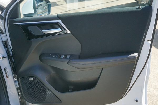 2025 Mitsubishi Outlander LS ZM thumb-15