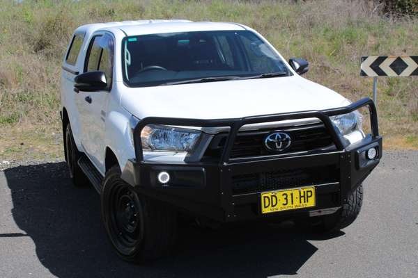 2021 Toyota Hilux SR GUN126R 4X4